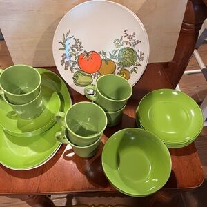 32 piece set Vintage Plates Texas Ware